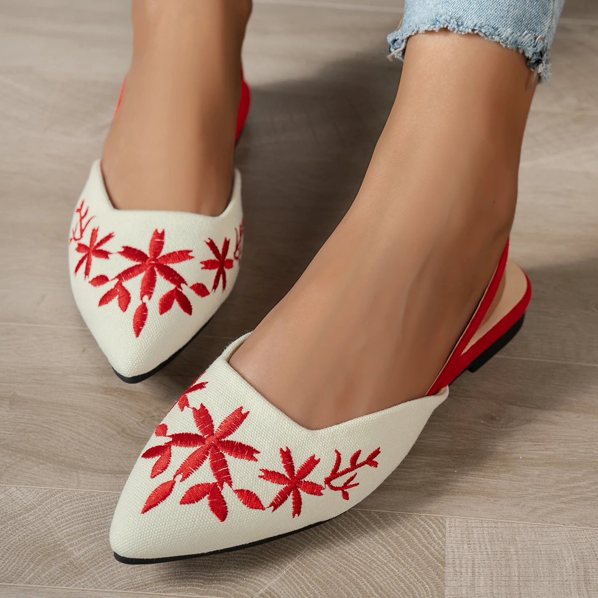 ‌Women Pointed Toe Sandals Floral Embroidery Slingback Sandals Ankle Strap Buckle Office Comfort Shoes Lightweight Shoes Women