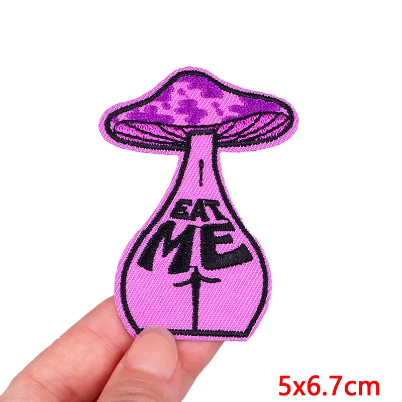 90\'s Patch Cartoon Letters Embroidery Patch Iron On Patches For Clothing Thermoadhesive Patches On Clothes DIY Sew Bottle Badges