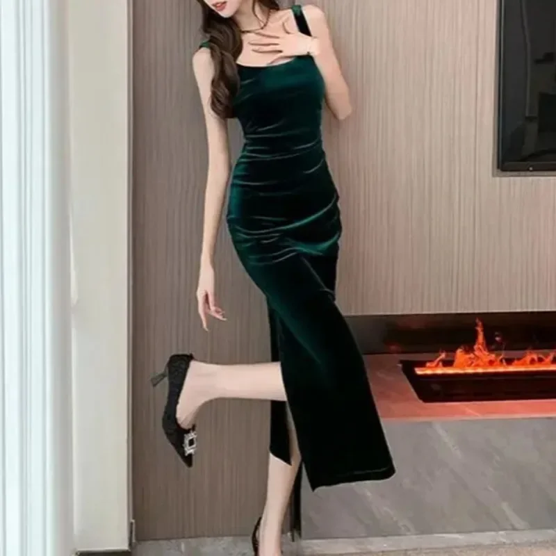 Misteriosi abiti sexy in velluto verde per le donne Abito lungo aderente aderente da sposa elegante Abito lungo aderente per festa di compleanno da sera