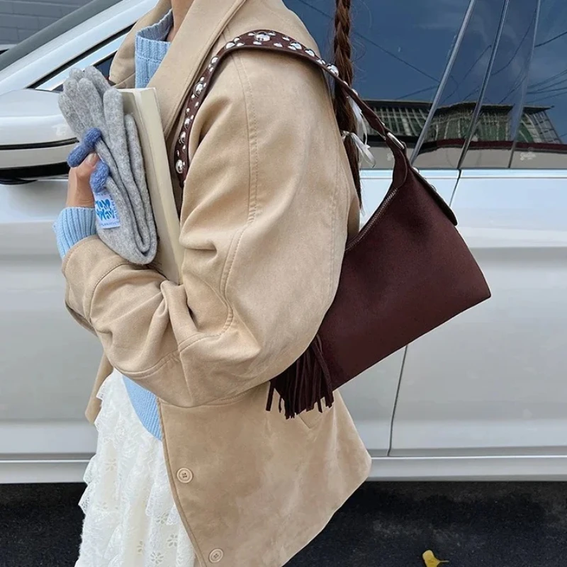 Half Moon Bag Suede - Tas Selempang Retro Fashion Baru untuk
