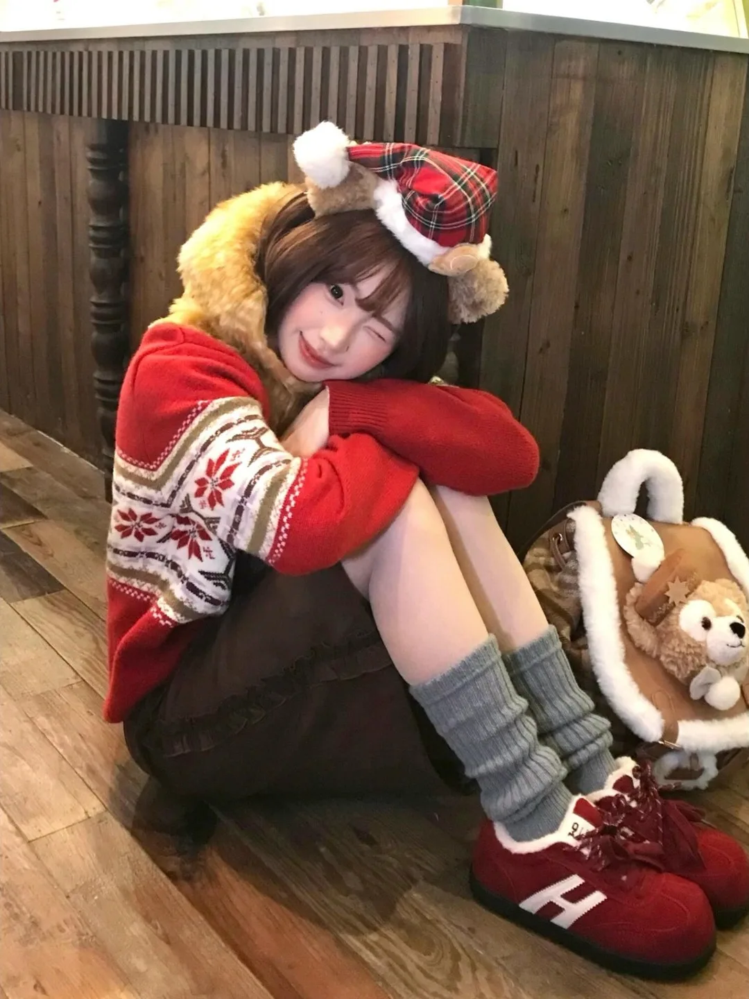 الأحمر Cisas محبوك سترة المرأة الخريف الشتاء جديد كسول الراقية الملابس الداخلية والخارجية Fce لينة طويلة Sve جولة Ne