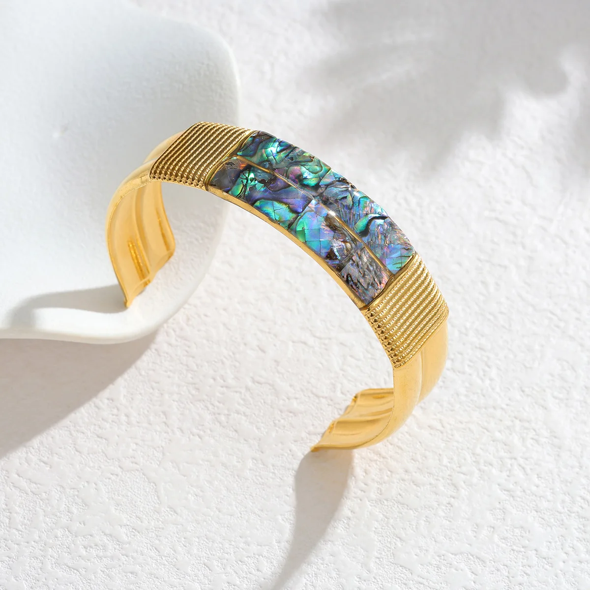Retro Abalone Shell Mosaic Inlay Adjustable Bangle for Women 18K Gold Plated Stainless Steel Rigid Metal Bracelet Jewelry Gift