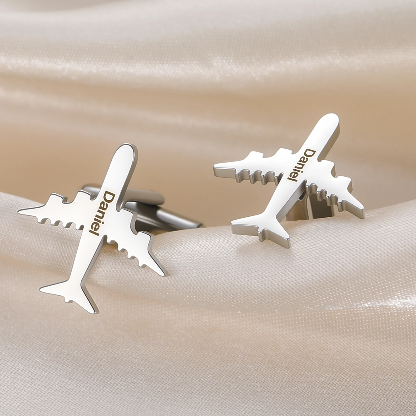 Cazador Custom Name Plane Cufflinks for Men Stainless Steel Pilot Gift Aviation Personalized Engraving Cufflinks for Suit 2025