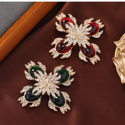 Women Men Vintage Baroque Cross Crsytal Resin Stone Brooches Pins Unisex Classic Retro Fashion Metal Design Badges Brooch Pin