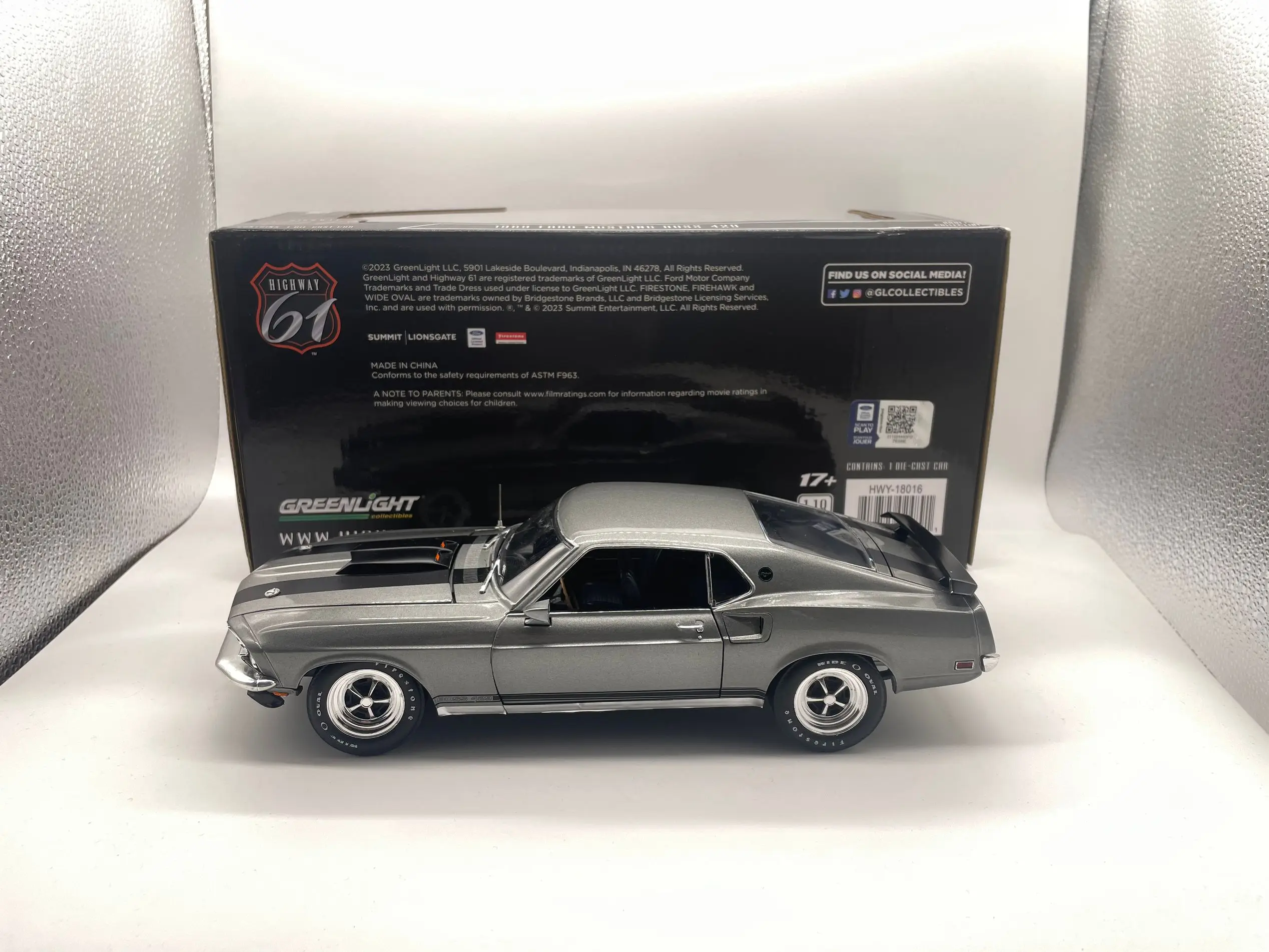 

1:18 Scale Diecast Toy Collect Model Car - 1969 Boss 429 John Wick HighWay 61 - Boy's Birthday Gift Scene Decoration