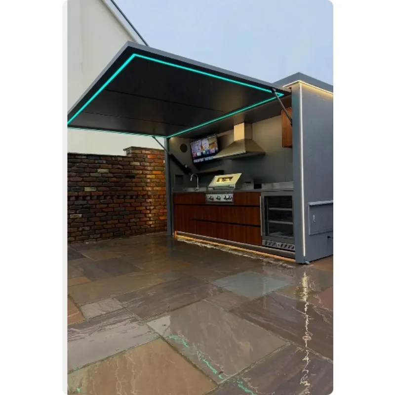 Customized Modular Outdoor Cooking Pod With Built-in BBQ Grill CompleteWater System Stylish Catering Business Kitchen Cabin
