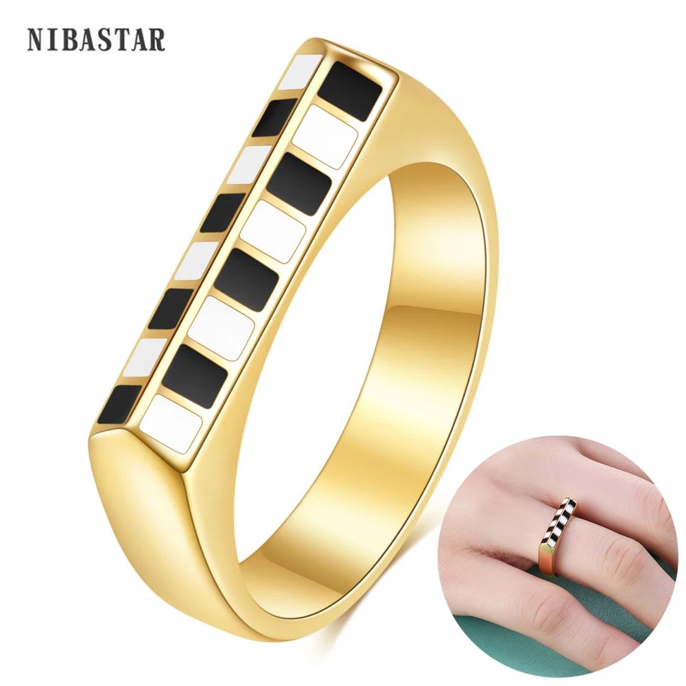 Vintage Black White Checkerboard Ring For Women Classic Enamel Grid Female Rings Geometric Finger Rings Jewelry