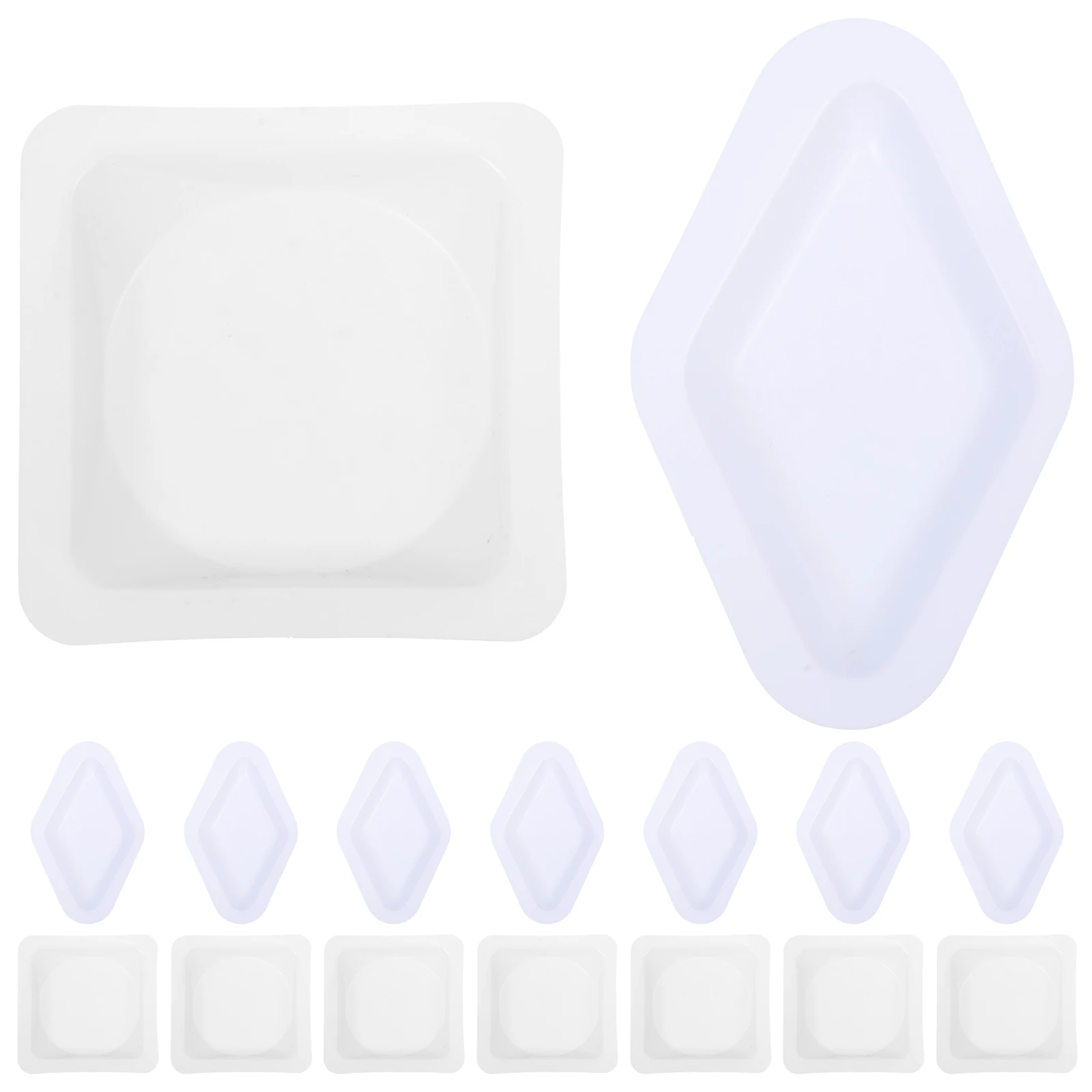 

100 Pcs Plastic Weighing Dishes Unique Shape Powder Lab Weight Boats Portable Small Precision Measuring Trays Weighing Plates