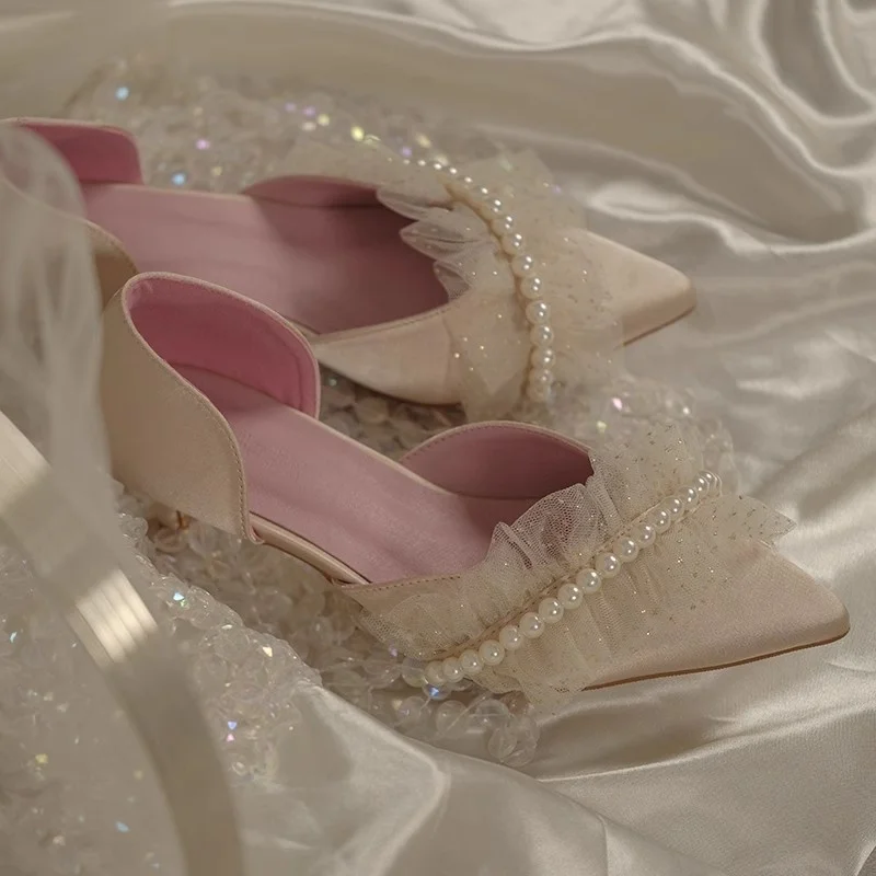 

Spring and summer pointed hollow silk mesh pearl low-heeled wedding shoes high-heeled banquet dress small size women's sandals