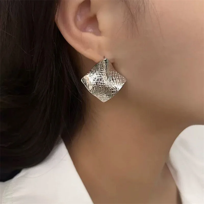 Minimalist Square Irregular Texture Statement Women's Earrings Vintage Geometric Metal Stud Earrings Jewelry Ladies Party Gifts