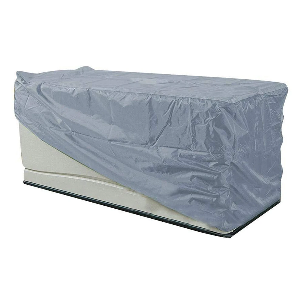 

Изысканное покрытие. Прочный материал Оксфорд 210D предлагает неответствующую устойчивость к атмосферным воздействиям для предметов первой необходимости для вашего патио.