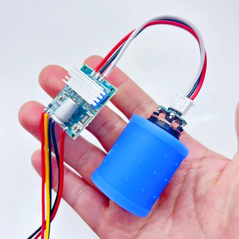 Turbin Tanpa Sikat Kecepatan Tinggi DC 24V 130W dengan Diameter 28.8mm untuk Operasi Jangka Panjang, Kipas Terpisah dengan Kontrol Elektrik