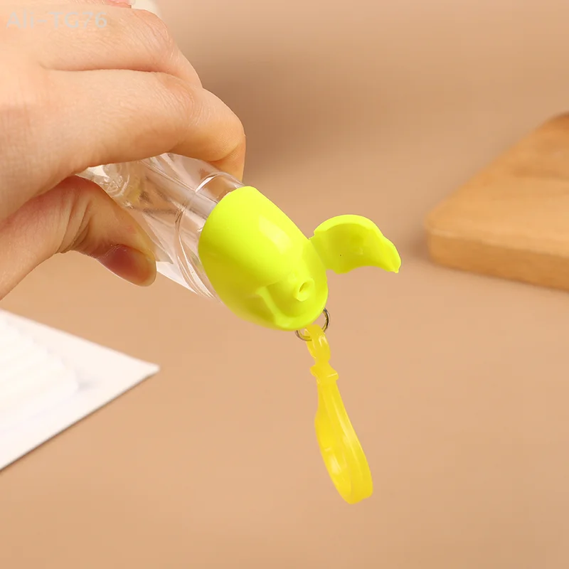 30ml garrafas recarregáveis portáteis com gancho desinfetante para as mãos álcool recipiente de cosméticos ao ar livre mini recipiente dispensador de sabão