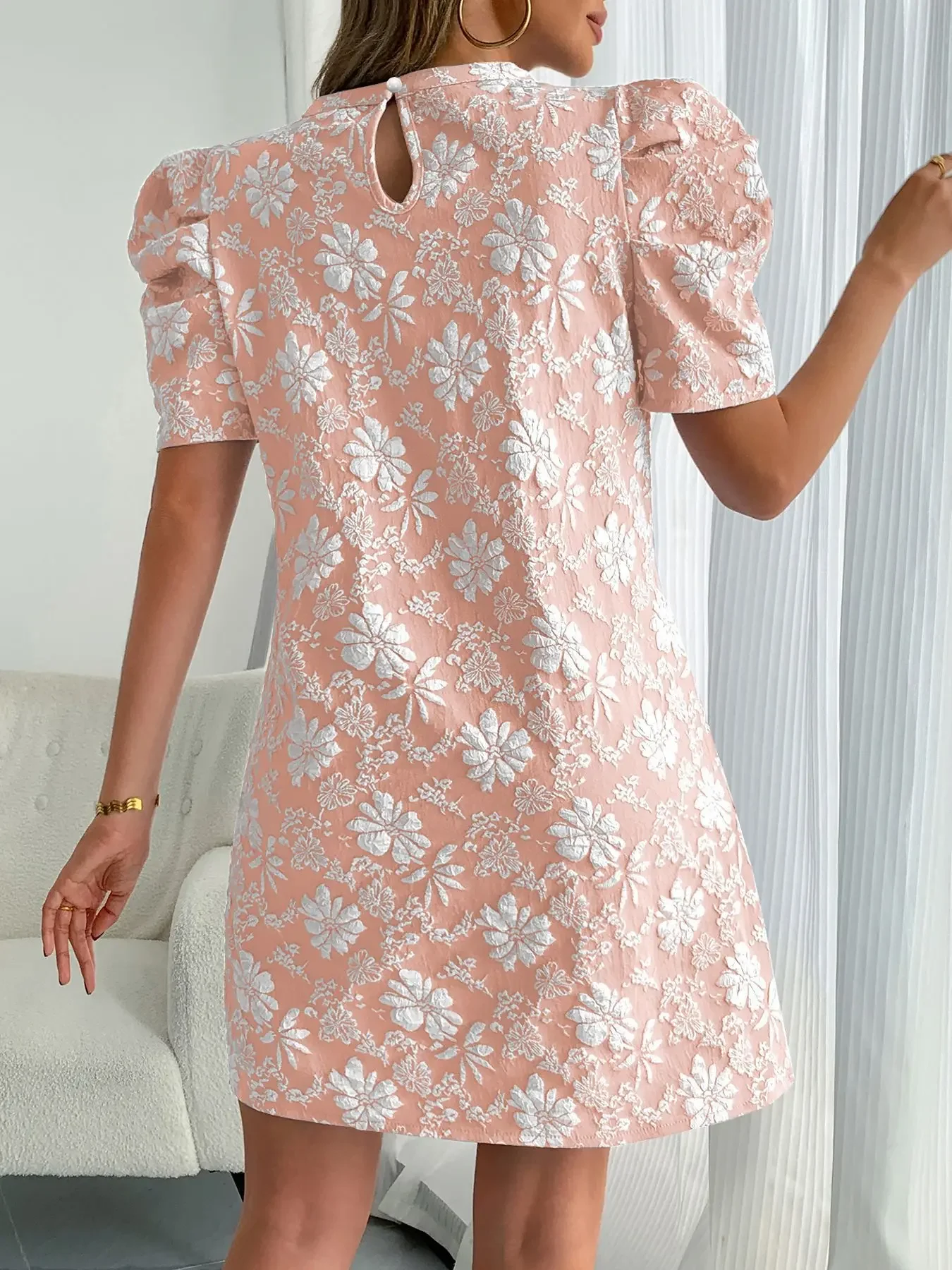 فستان صيفي للإغاثة من ديزي بقصة ضيقة، فستان نسائي بأكمام قصيرة