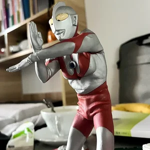 8ベストセールスウルトラマンアクションフィギュア-8