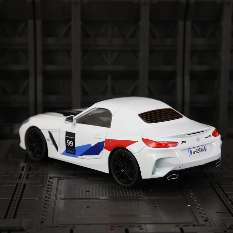 1:22 modelo de carro em liga BMW Z4, rodas dianteiras podem virar para brinquedos infantis, portas e capô do motor, porta-malas podem ser abertas