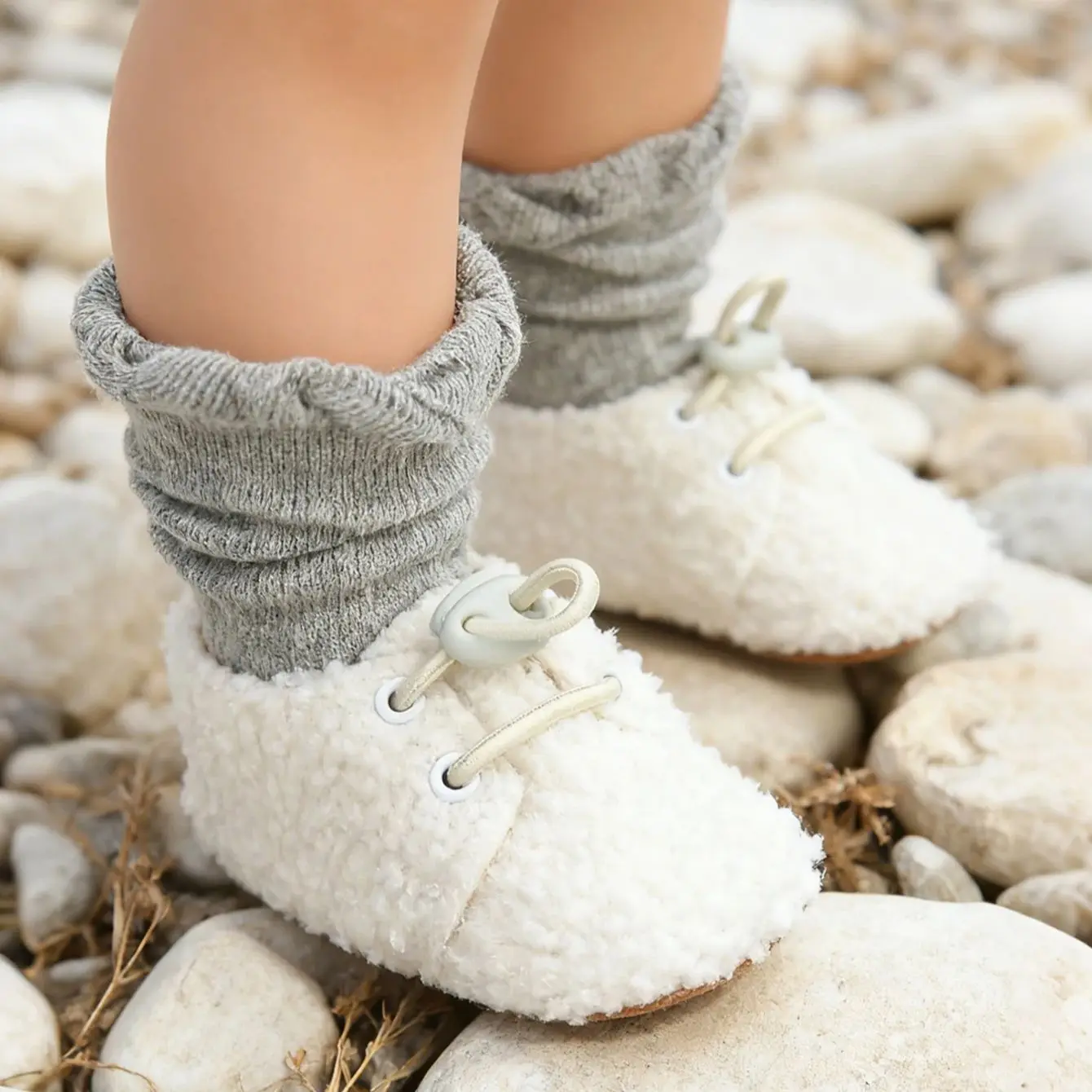 

Baby girl male baby autumn and winter boots baby girl boy winter warm shoes solid color fashionable baby walking shoes