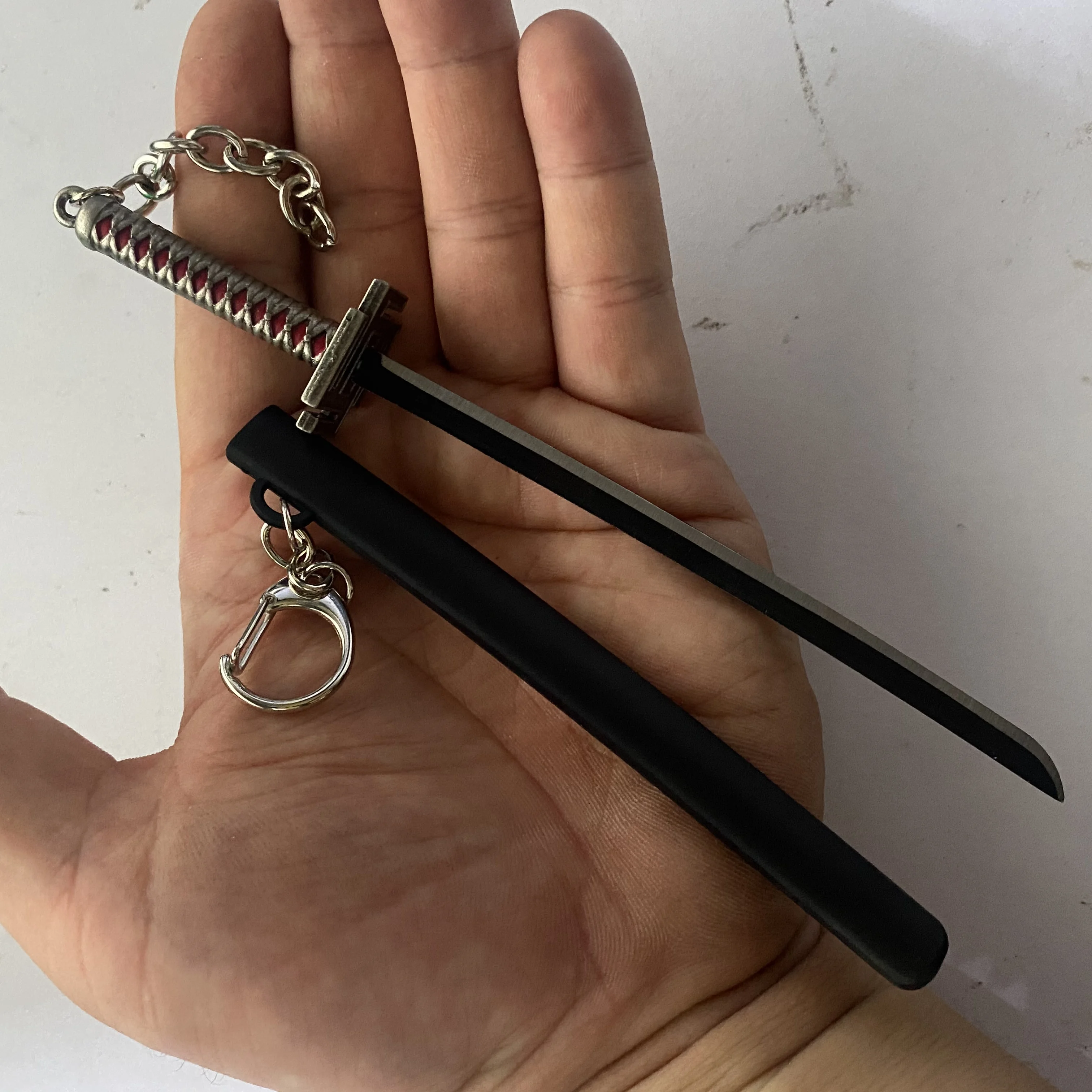 1/6  New Moon Ichigo Kurosaki Ichigo Nakigitsune 17cm/6.7in'' Cosplay Sword Model Key Chain image 3