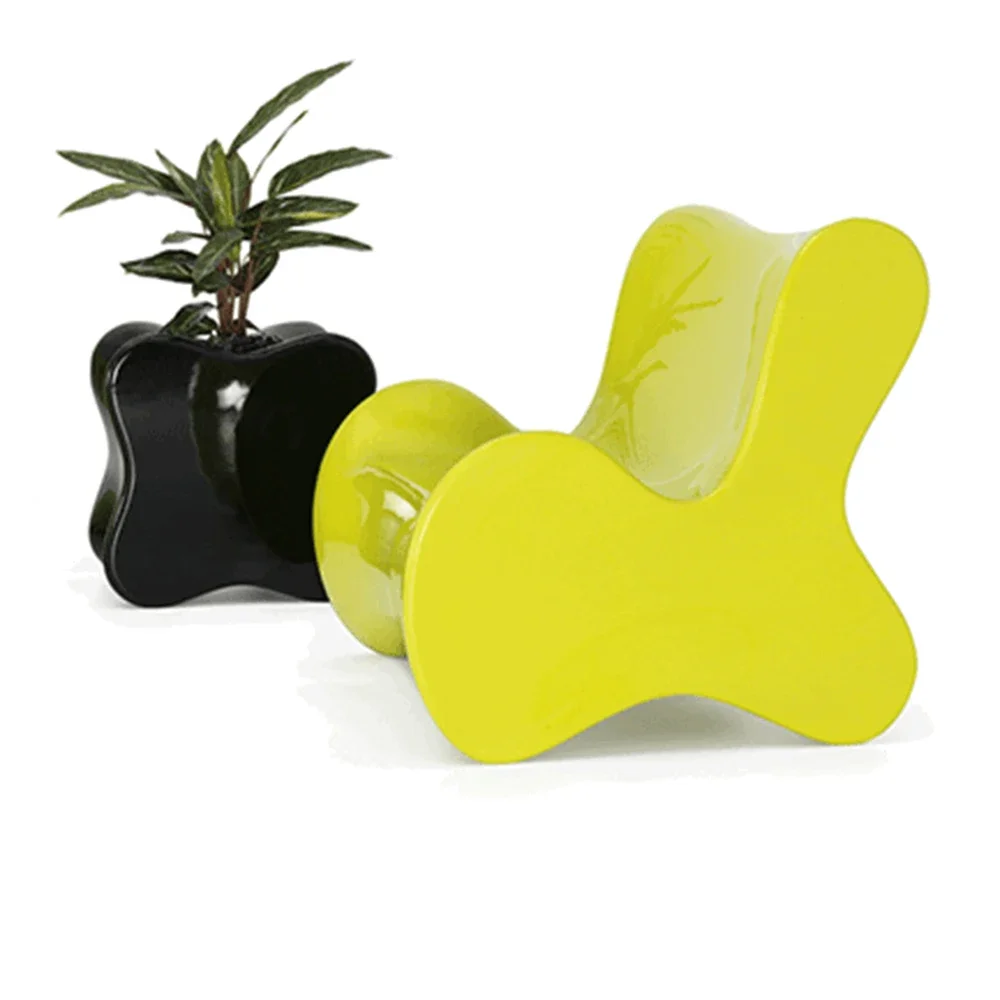 

Fiberglass Plum Blossom Seat Outdoor Art Gallery Seat Waiting Rest Chair Leisure Chair Flower Pot