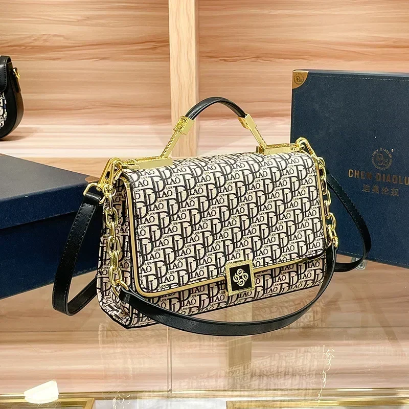 2024 Famous Designer Embroidery Chain Shoulder Messenger Bags Fashion Women Purse And Handbags High Quality Small Square Bags