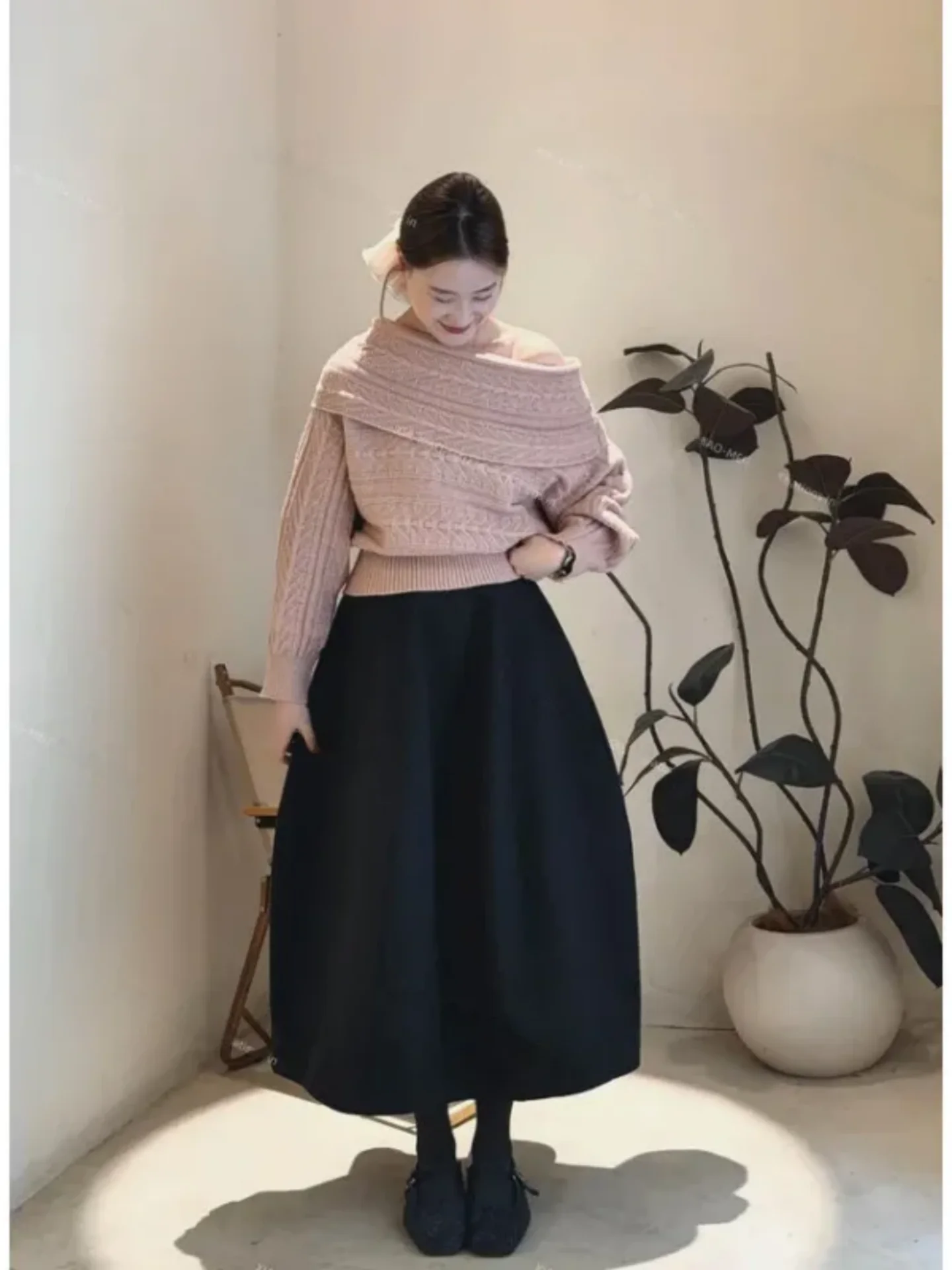 

Simple Design Shoulder Bared Women's Sweater And Skirt Set Early Autumn Slimming High Waist Skirt Fashionable Two Piece Set