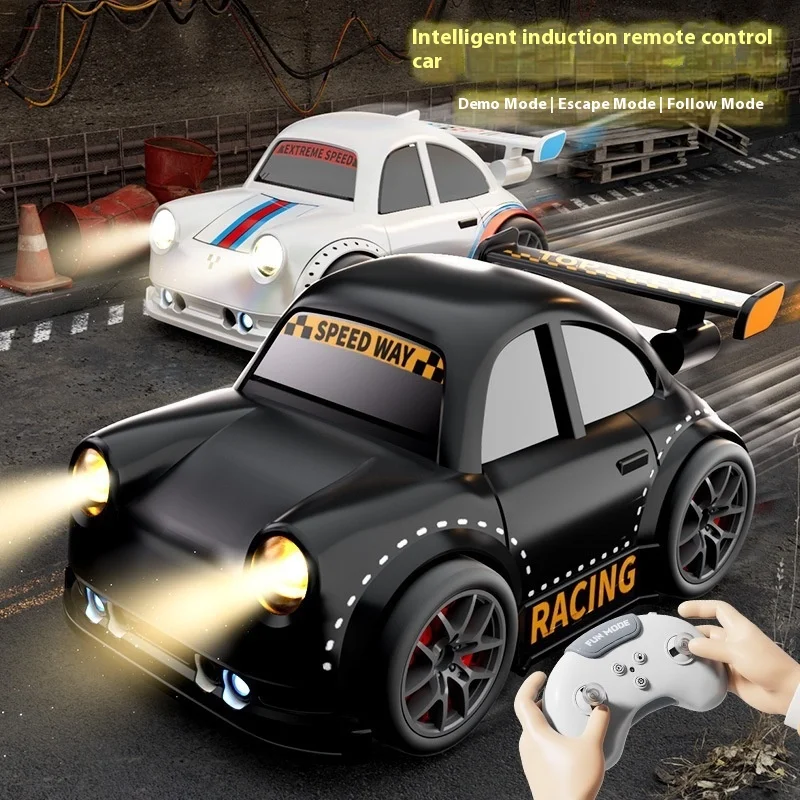 لعبة صغيرة ذكية عالية السرعة بعد الانجراف لعبة سطح المكتب لسيارة RC للأطفال والأولاد سيارة كهربائية تعمل بالتحكم عن بعد