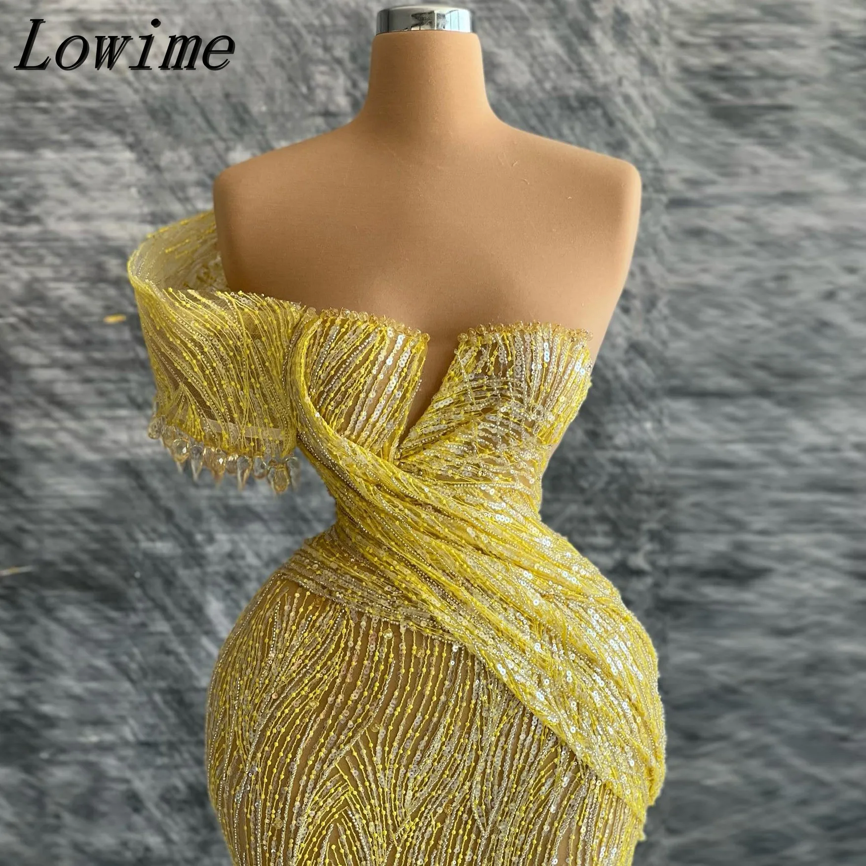 فساتين حفلات شفافة لعام 2025 فستان مثير عربي طويل للحفلات الراقصة للمشاهير مطرز بالترتر بدون ظهر فساتين سهرة نسائية أنيقة #3