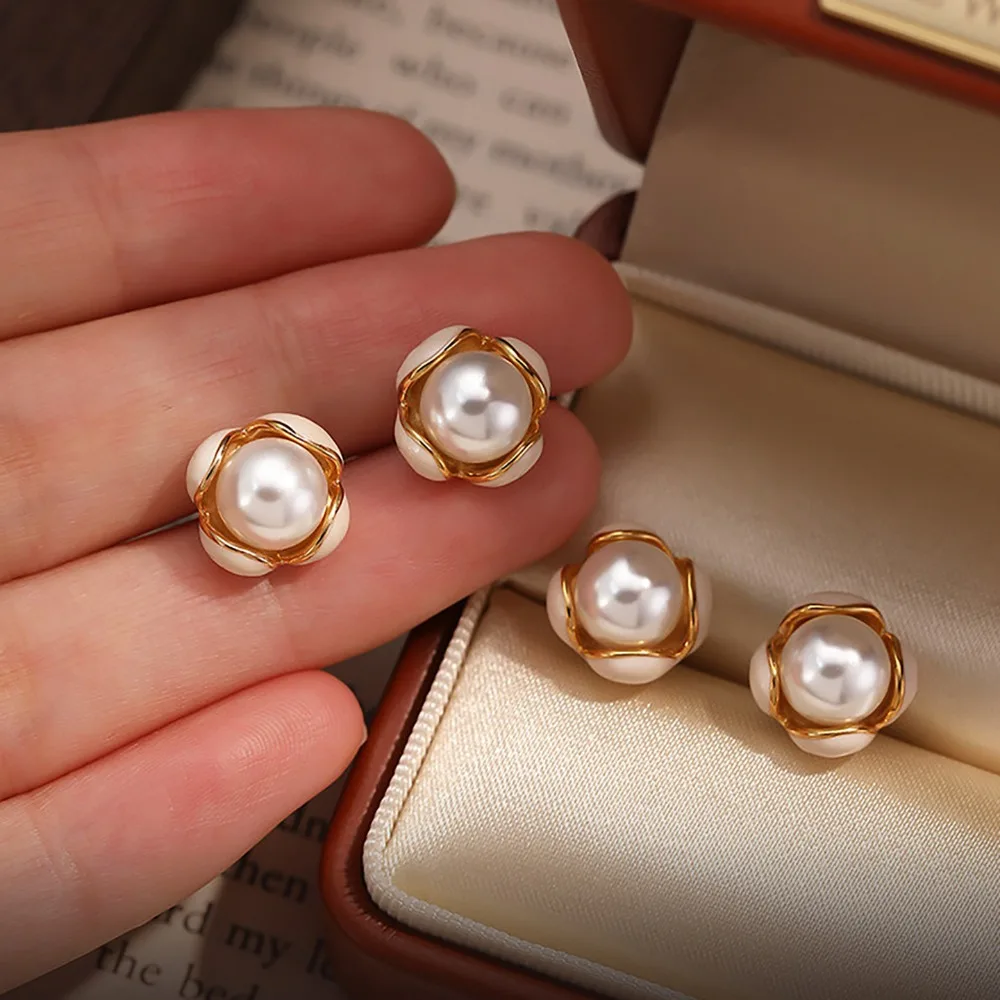 Temperament Luxury 925 Sterling Silver Imitation Pearl Bud Stud Earrings for Women Exquisite Bride Wedding Engagement Jewelry