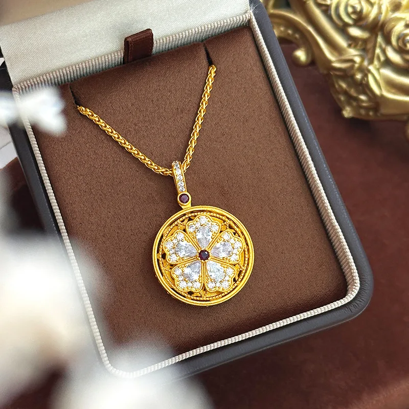 9999 Gold Luxury Design New Chinese Style Rotatable Compass Flashing Set with Diamond Engraving Cherry Blossom Pendant