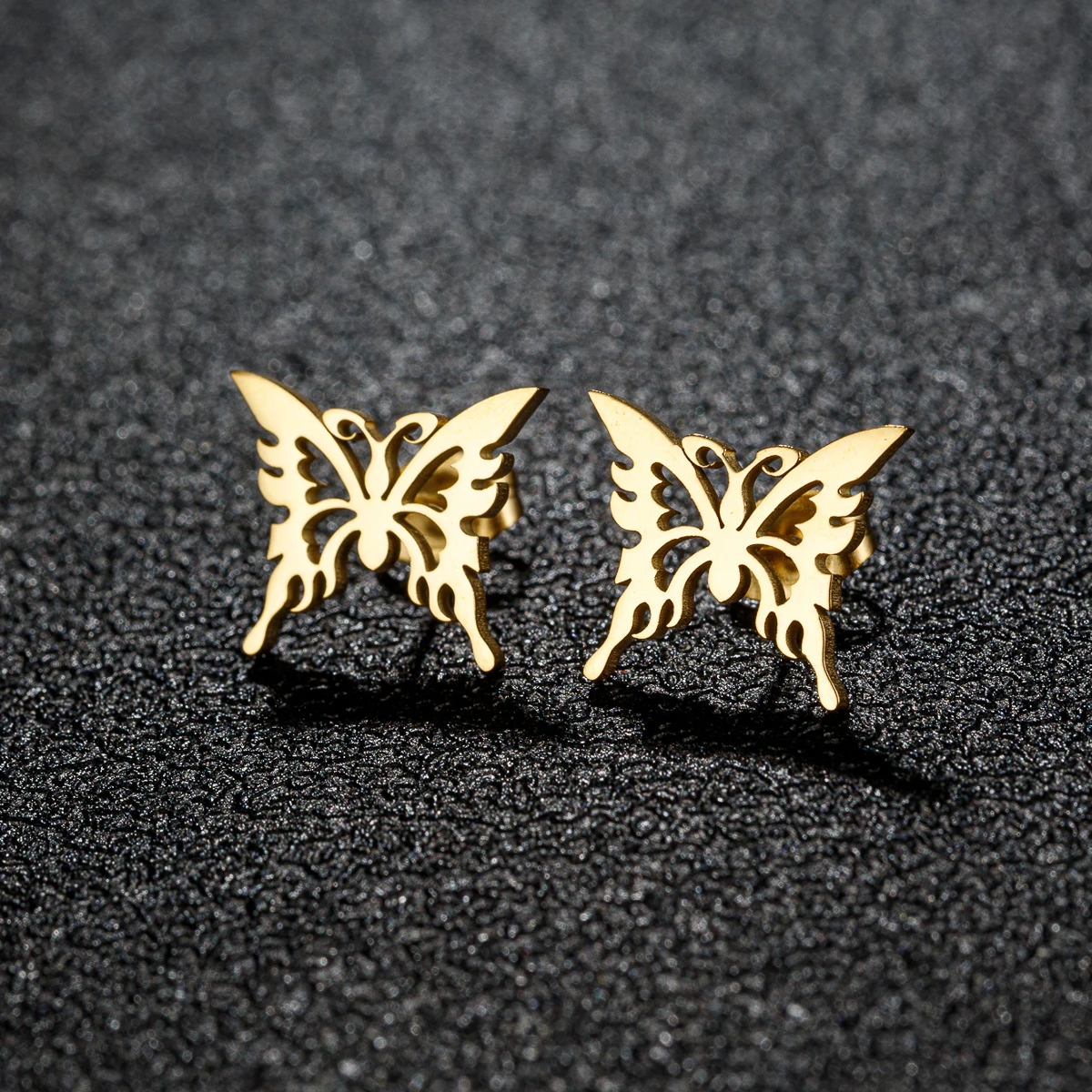 Piercing Stainless Steel Cartilage Earrings Girl 2024 Trend Mini Delicate Butterfly Stud Earrings For Women Jewelry Party Gifts