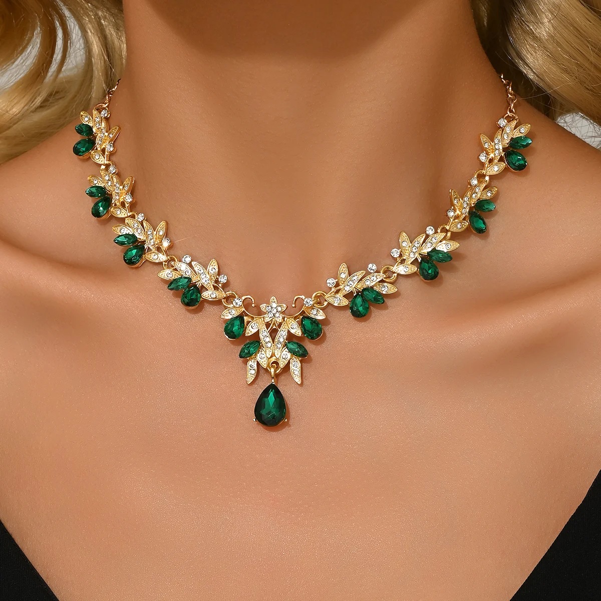 Emerald Green Floral Vine Necklace Gold Plated Crystal Teardrop Pendant Choker Jewelry for Wedding Prom Evening Party Gift
