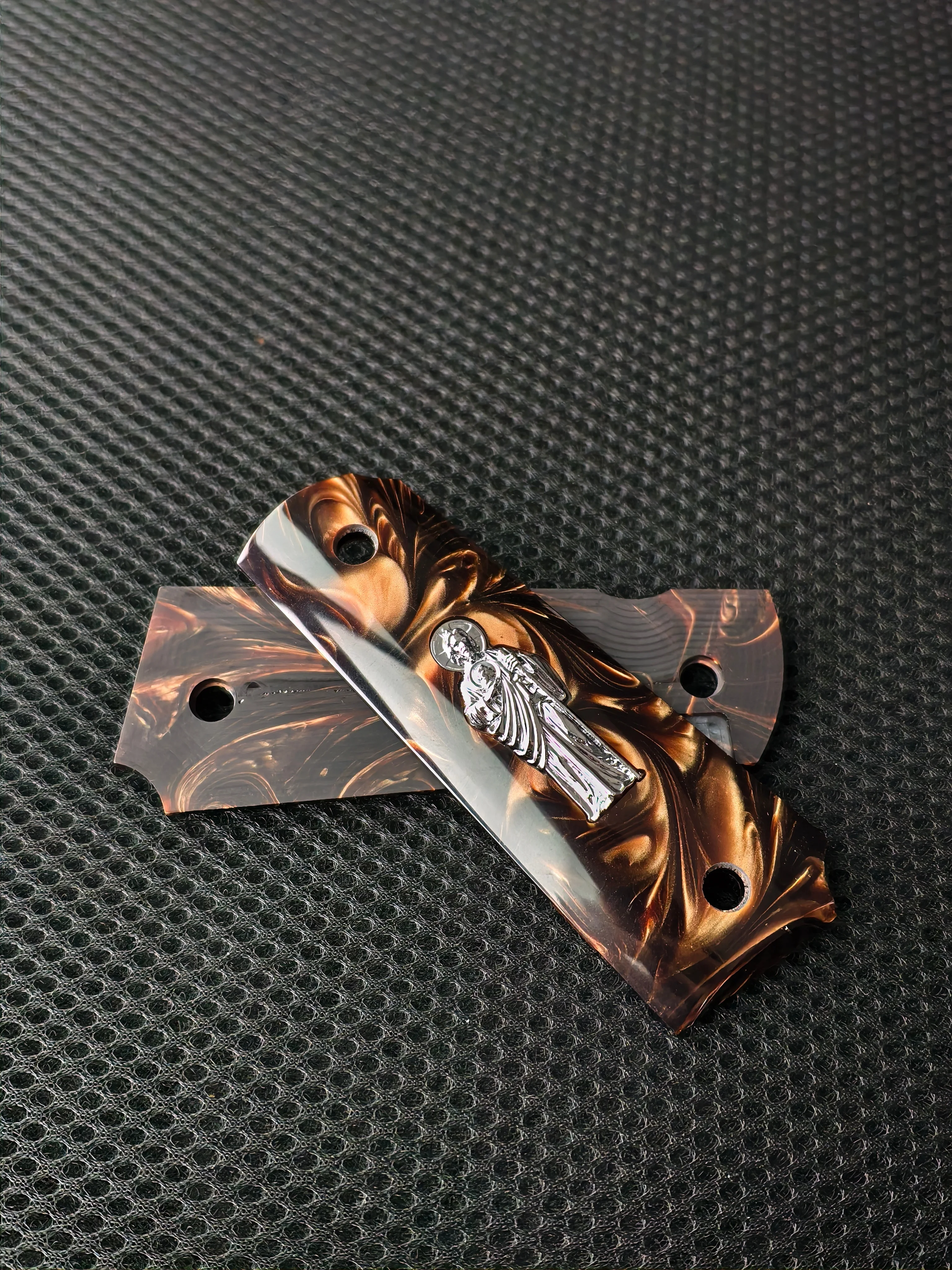 1911 그립스 풀 사이즈, 브라운 펄과 실버 세인트 주드, 콜트, 킴버, 스프링필드, 레밍턴, 락 아일랜드, 군사 지휘관용에 적합