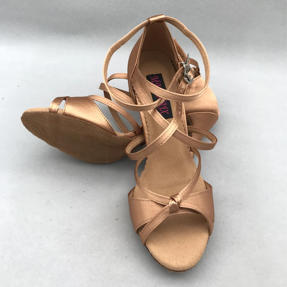 Scarpe da ballo latino da donna professionali di nuova moda scarpe da salsa da sala scarpe da tango scarpe da festa e da sposa 6209DTN spedizione
