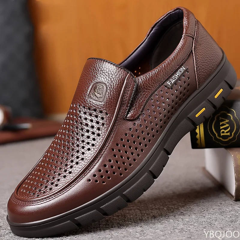 أحذية رجالية كاجوال مريحة وناعمة لربيع وخريف جديدة عصرية متعددة الاستخدامات أحذية رجالية بسيطة ذات فم ضحل