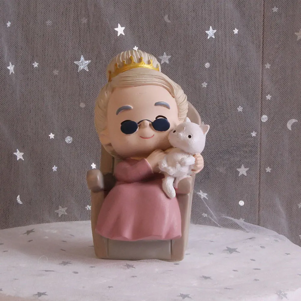 Resin Grandpa Grandma Couple Cake Decoration Ornament – Unique Birthday Party Desktop Decor Gift