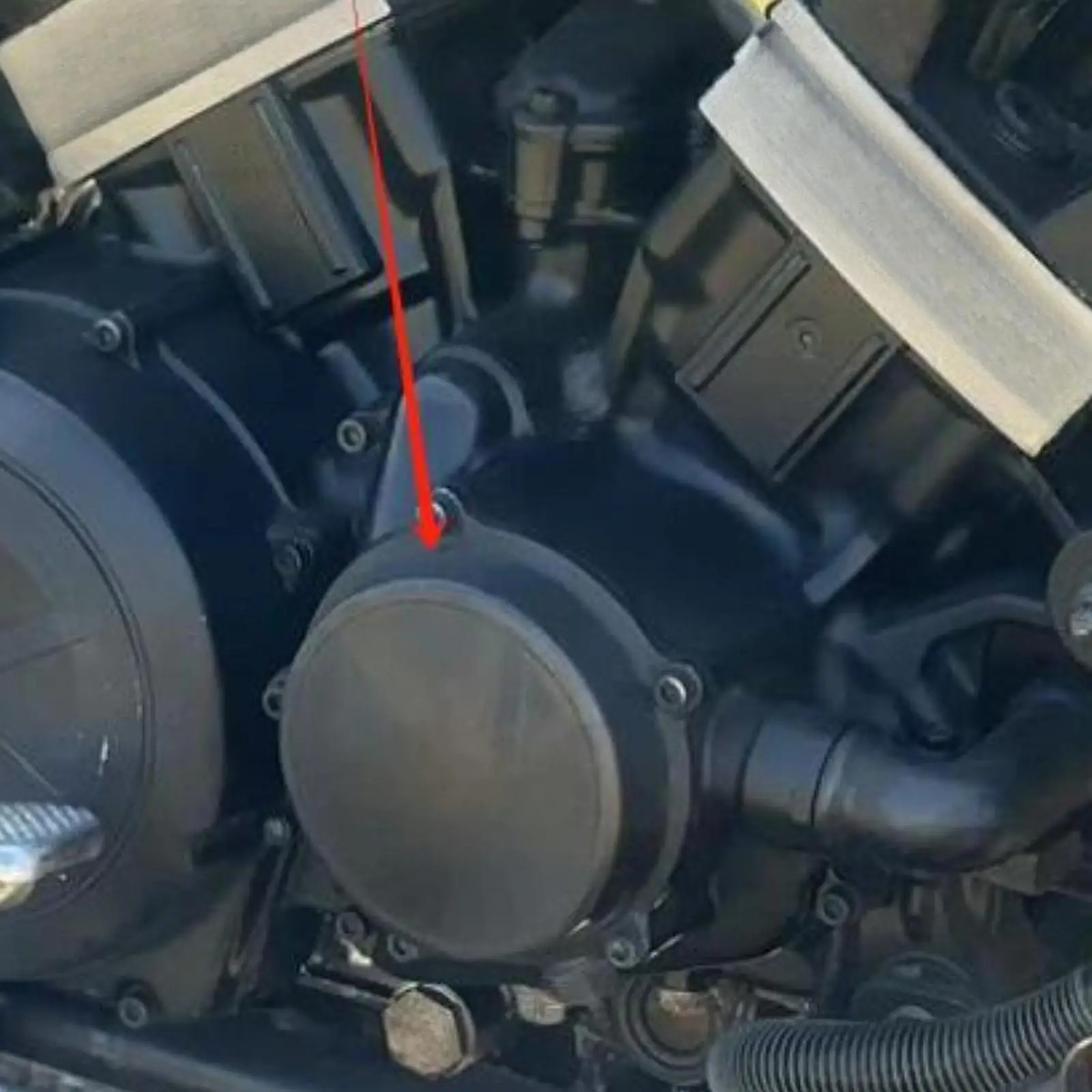 

Side water pump cover set made of aluminum alloy. Robust, easy -to -use,