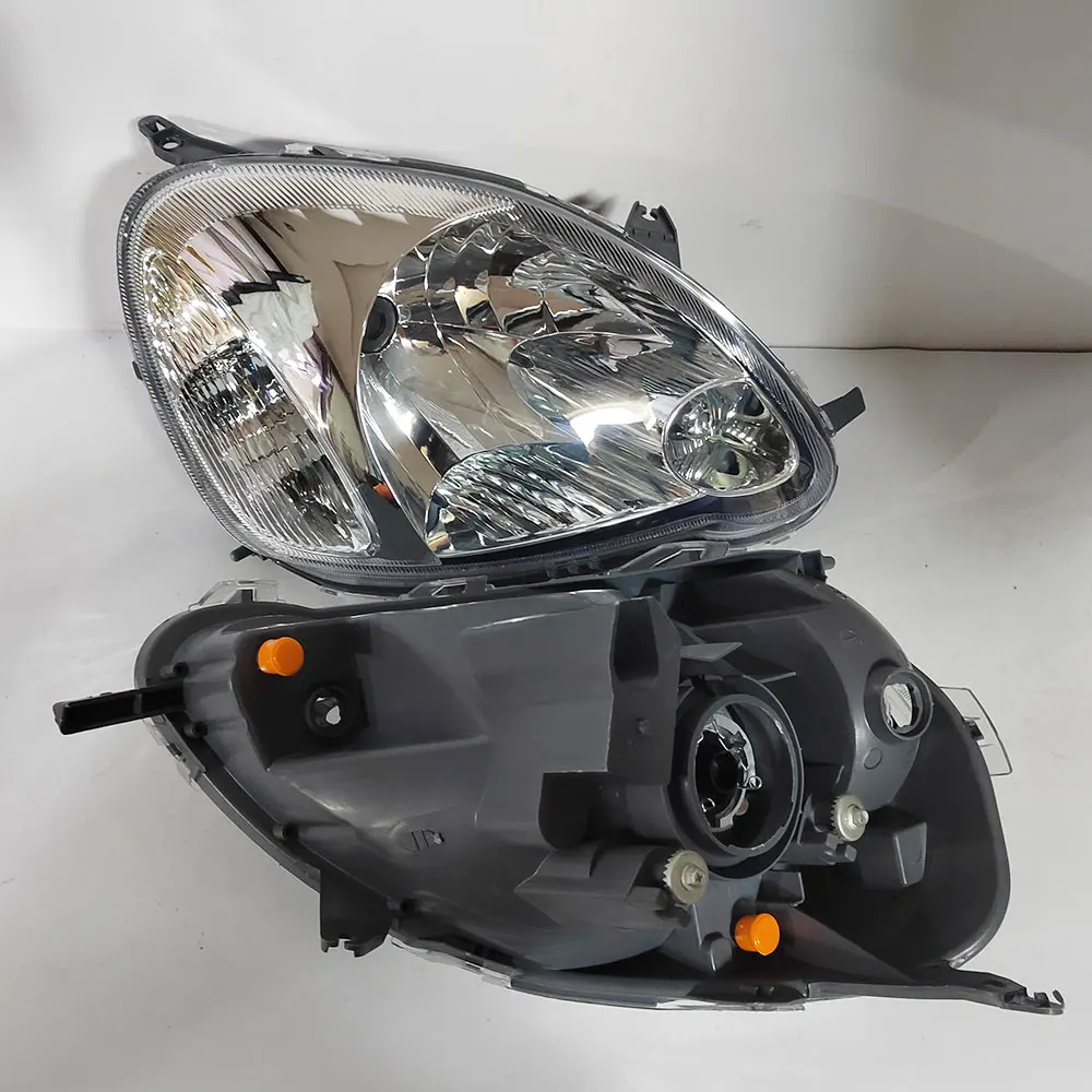 Pair Car Headlights For Toyota Vitz Yaris 1999 to  2006 81130-0D090 81170-0D090 81130-0D080