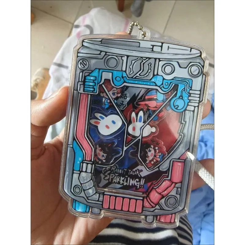 Kamen Rider Build Goyang Gantungan Kunci Kartun Lucu Akrilik Liontin Rantai Manik Gantungan Kunci Tas Aksesori Hadiah Ulang Tahun Kreatif Baru