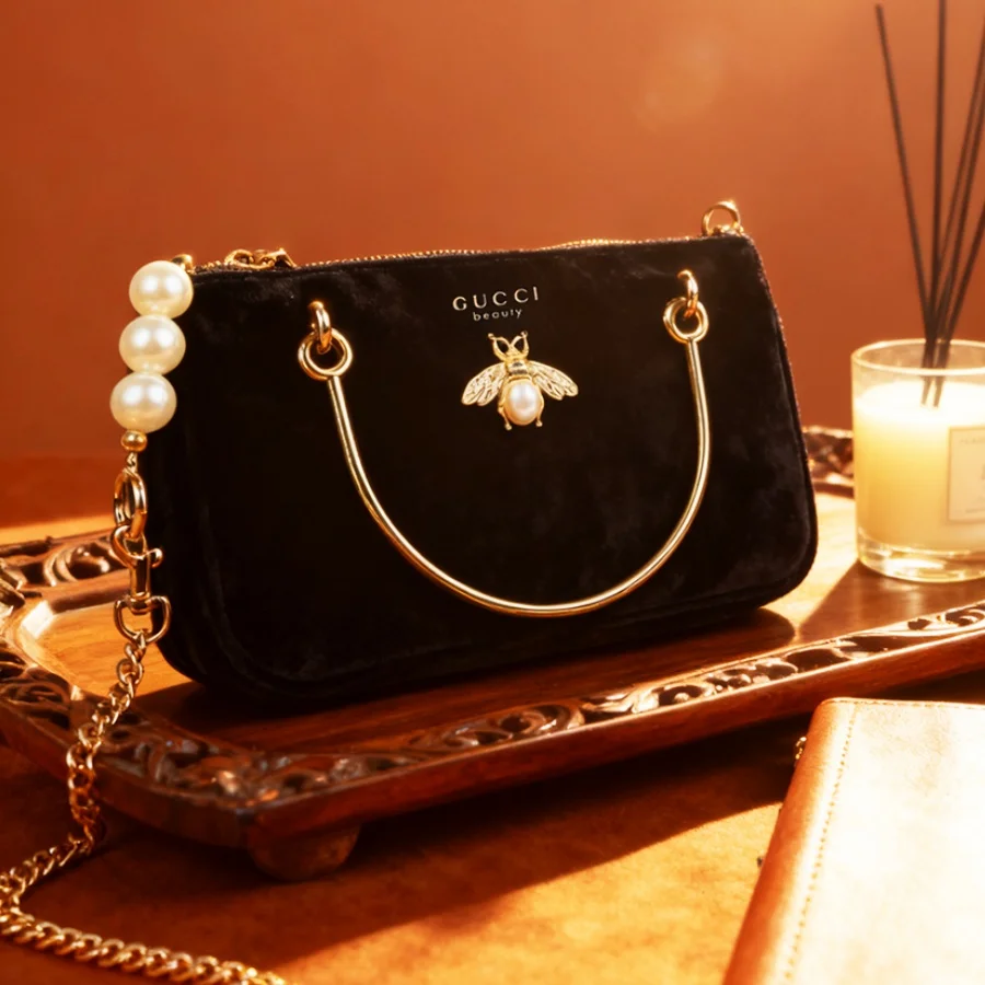 Gucci’s Bag Women Black Velvet Insect Element Chain Crossbody Cosmetic Bag Fashion Daily Shoulder Storage Bag For Casual