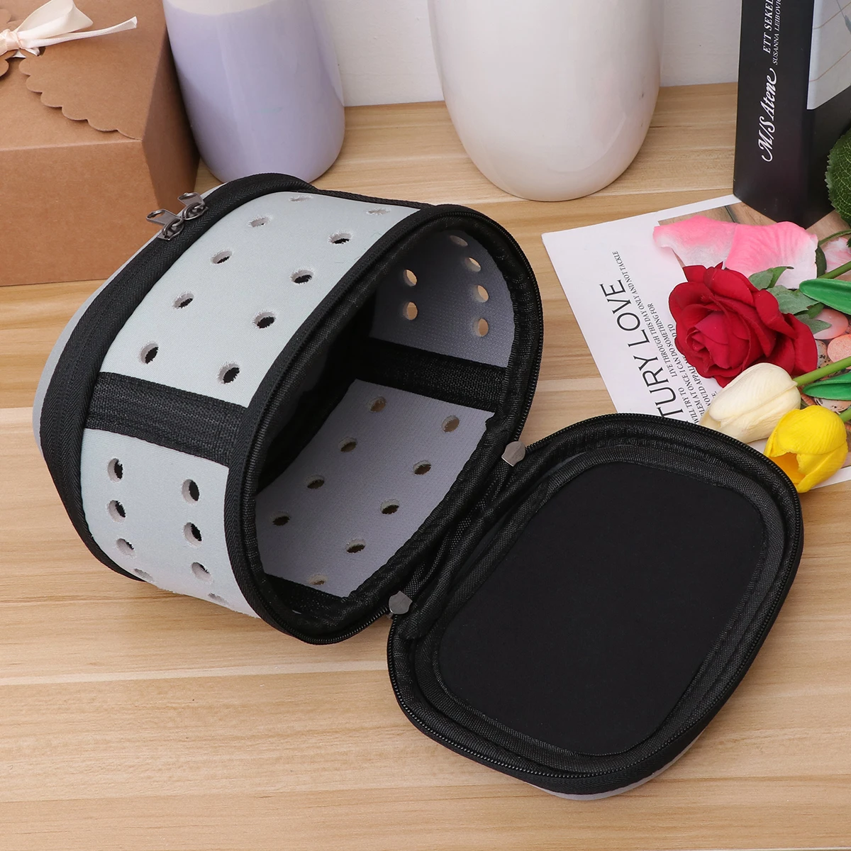 

Pet Carrier Dog Carrier Pet Handbag Bag Portable Travel Bag Pet Dog Front Bag Head Out EVA Backpack (Mini Grey)