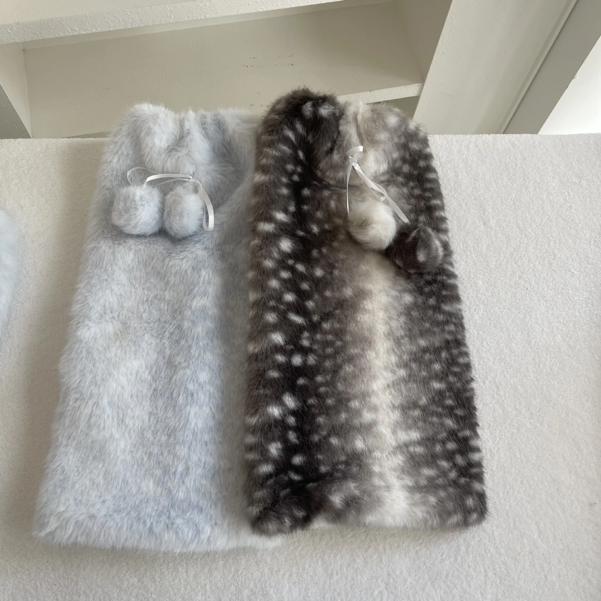 aquecedores-de-pernas-de-pelucia-fofa-para-mulheres-design-com-pom-pom-e-laco-coberturas-de-pernas-macias-estilo-lolita-doce-meias-de-panturrilha-quentes-para-o-inverno