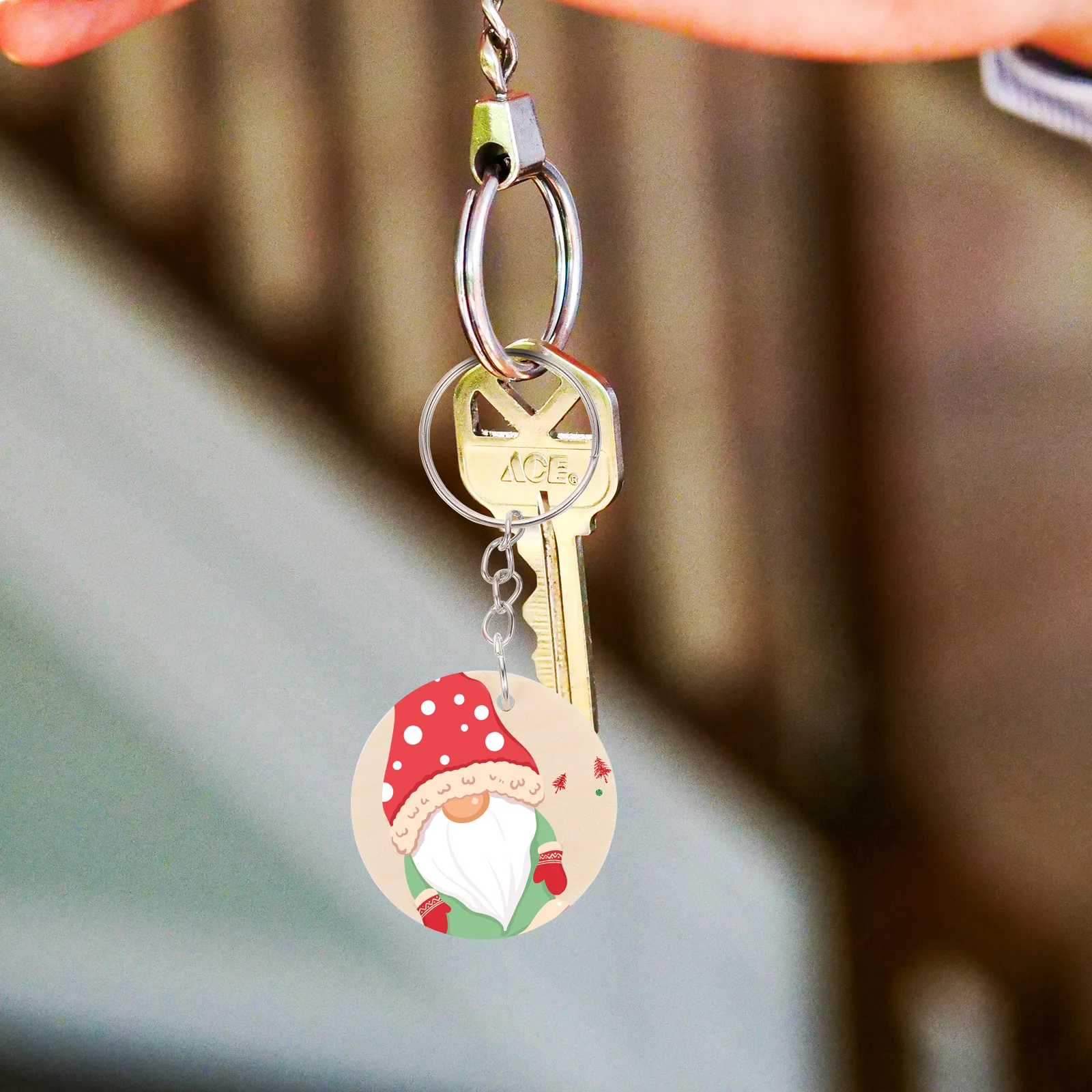 

100Sets Wood Slices Keychains DIY Wooden Pendants Decorative Multifunctional Handwork Key Rings Craft Decors Wooden Keychains