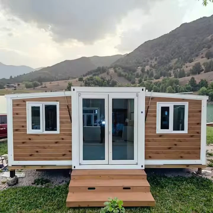 Special Small Prefab House Thermal Insulation Villa Building Panels Expandable Container House