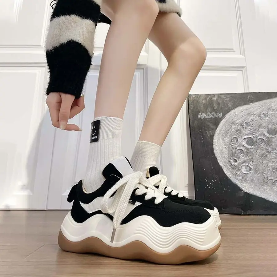 Kawaii Lace Up Shoes for Women 2024 Sneakers High on Platform Pink Sports Woman Footwear Cute Athletic Off White Autumn Fashion