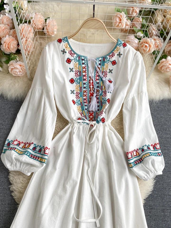 Spring Autumn Linen Lndie Folk Dress Woman Embroidery Long Sleeve Dress  Elegant urban White Clothes Dresses for Women GD629