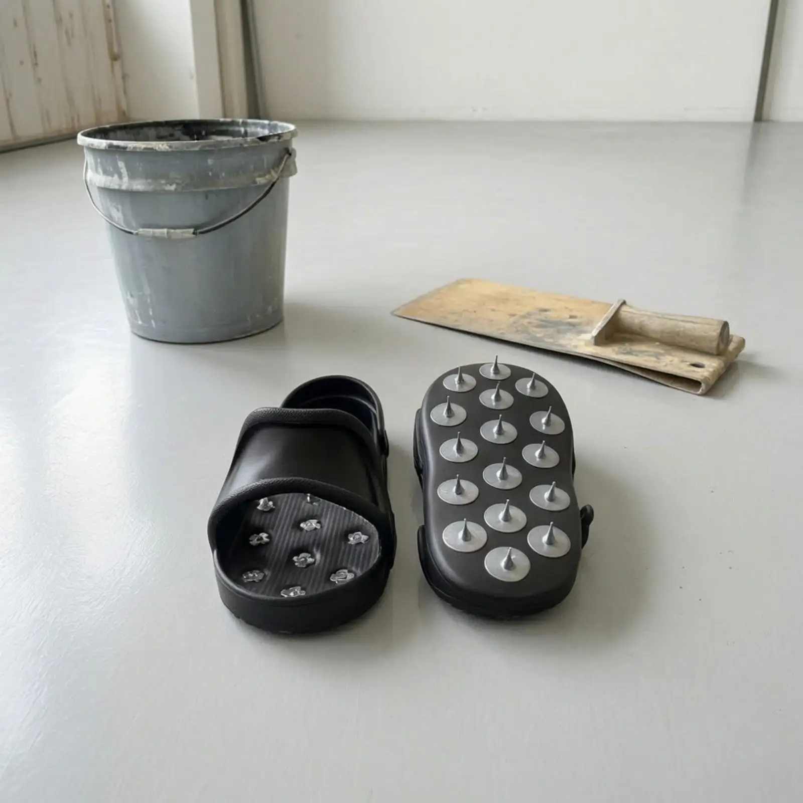 Professional Spike Shoes for Concrete Leveling with Steel Nail Traction Work Boots