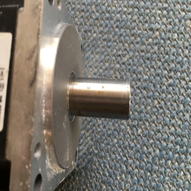 متوفر محرك سيرفو HF-KP23 بحالة جيدة #4