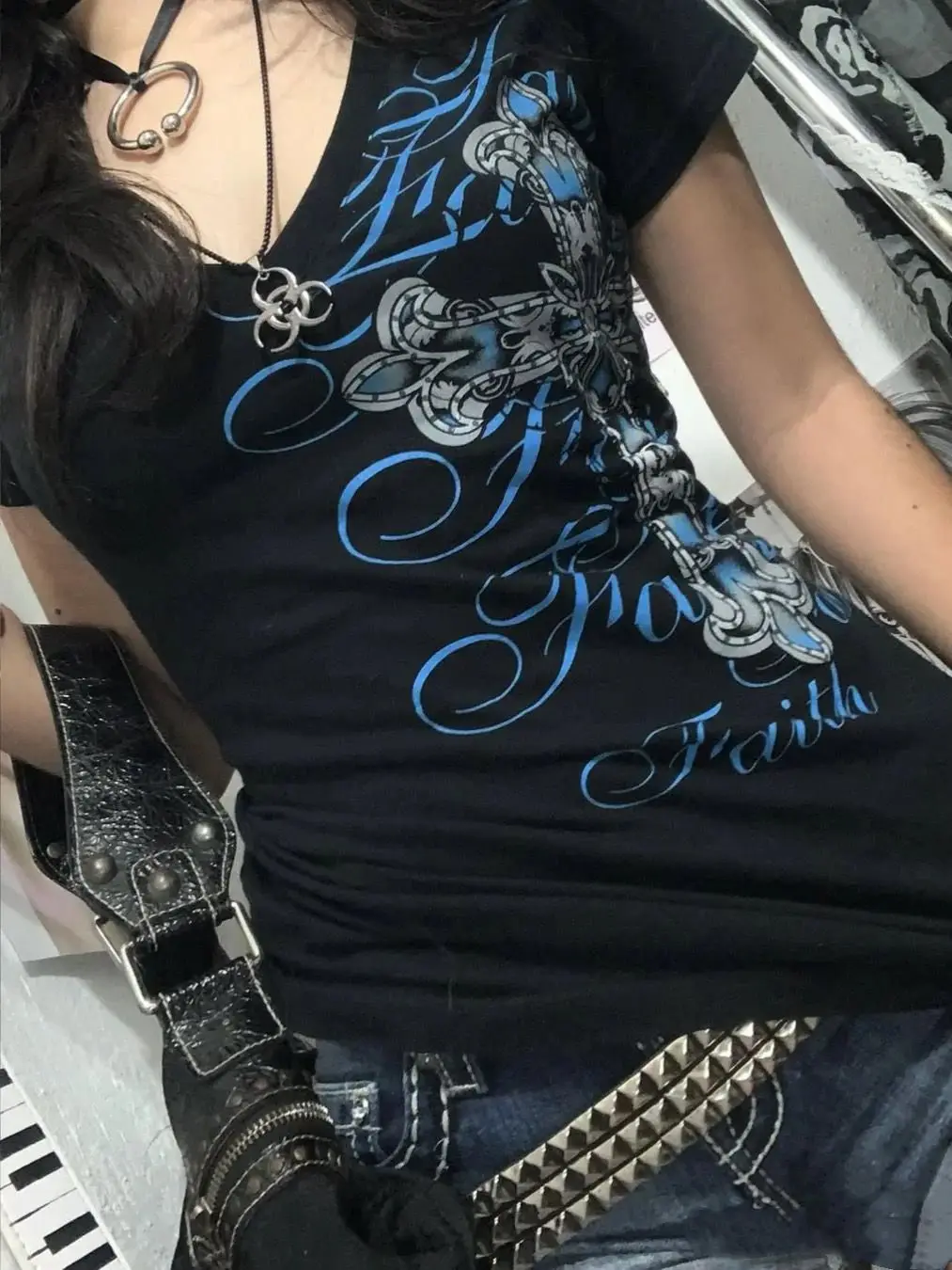 

Korean Short Sleeve Cotton Women's T-shirt Y2k Gothic Vintage Street Hottie V-Neck T-Shirt Summer Slim Fit Printed Music T-Shirt