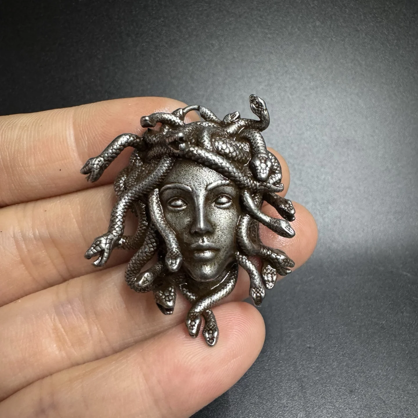 High-Quality Cartoon Model Keychain Pendant - Detailed Brass Figurine Collectible, Perfect Gift for Anime and Figure Enthusiasts