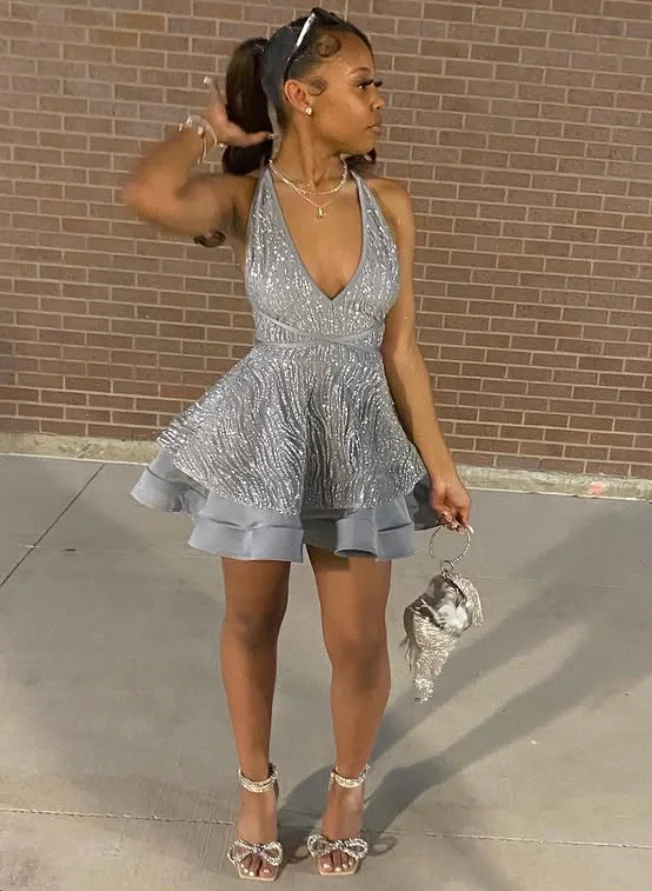 

Ivy Silver Sparkly Short Homecoming Birthday Dresses Sparkly Gillter V-neck A-line Customsized Cocktail vestidos de gala